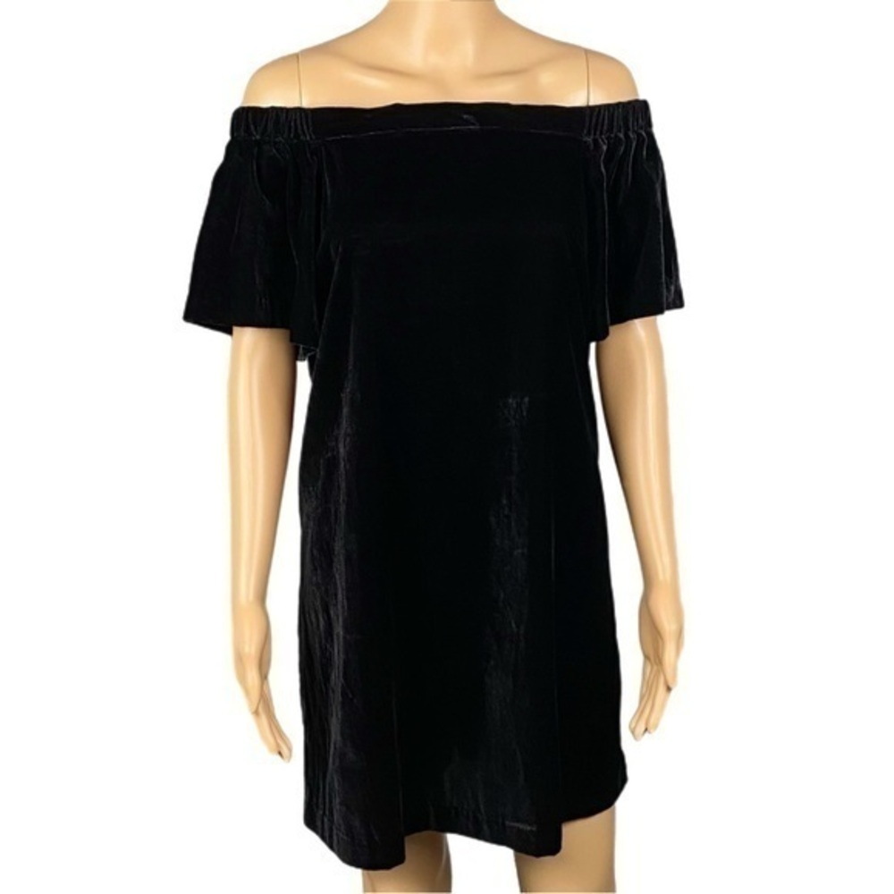 ANN TAYLOR-LOFT black velvet dress with off-the-shoulder neckline. Small. EUC